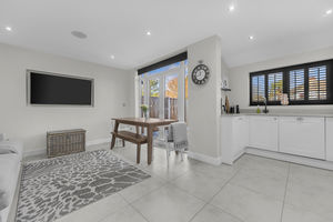 Photo 19- click for photo gallery